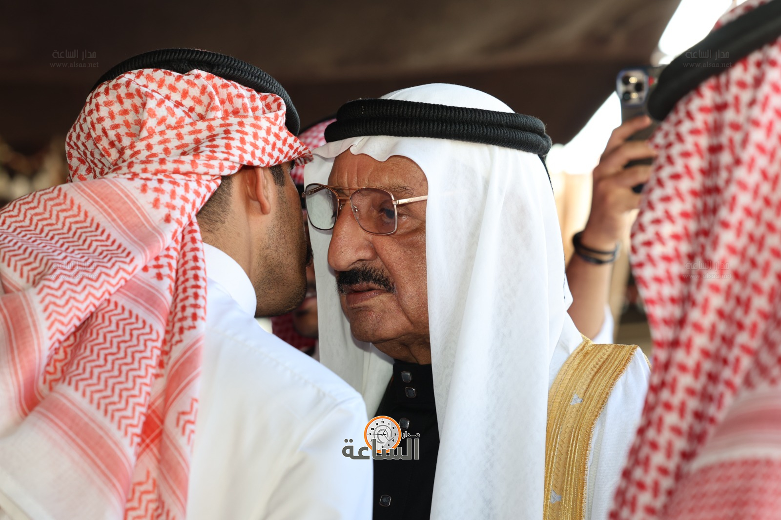 Madar Al-Saa Images 0.6273146756568342