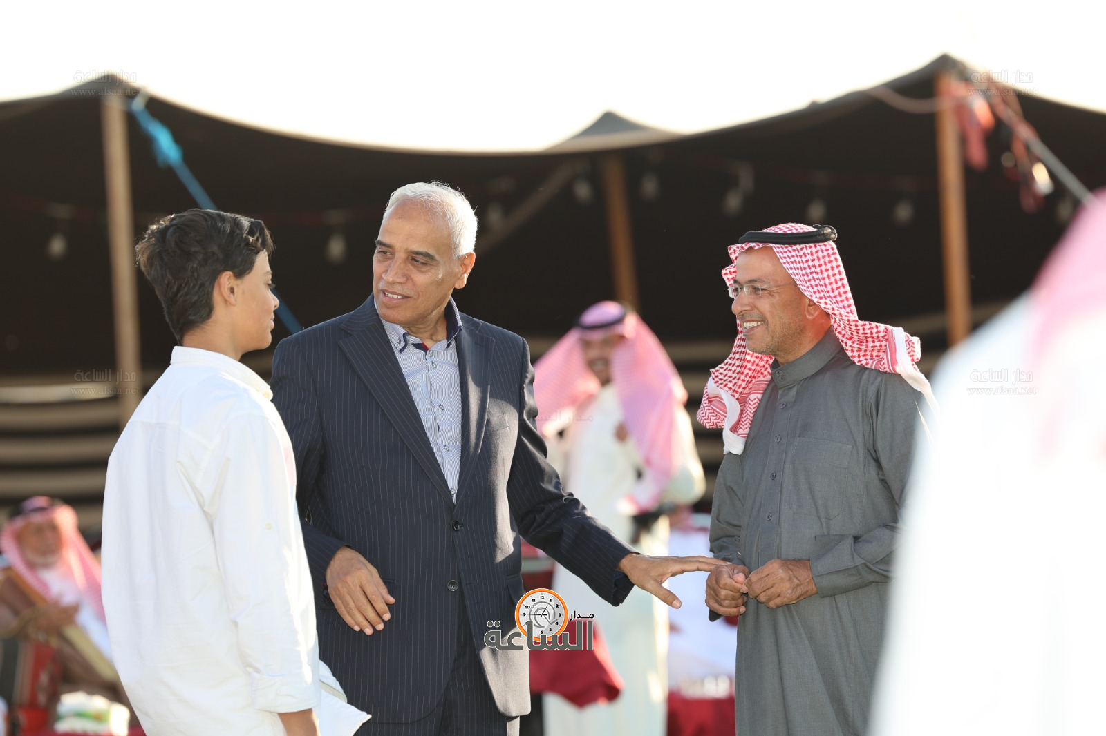 Madar Al-Saa Images 0.4141283832367768