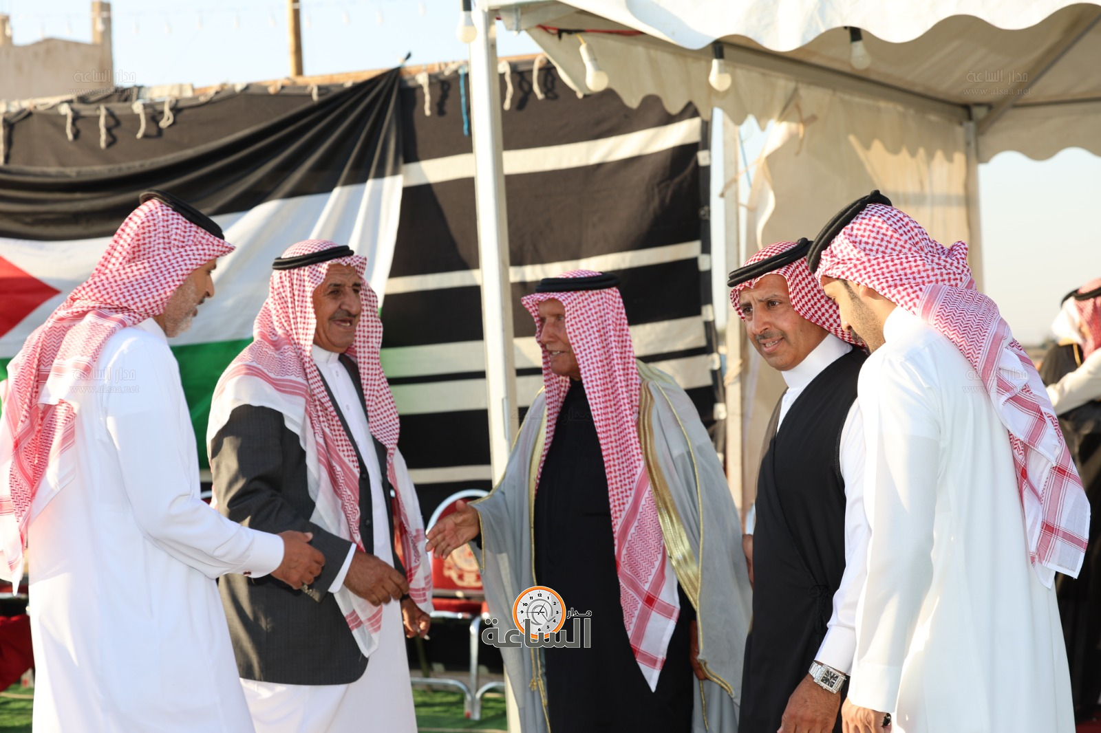 Madar Al-Saa Images 0.9366436287758735