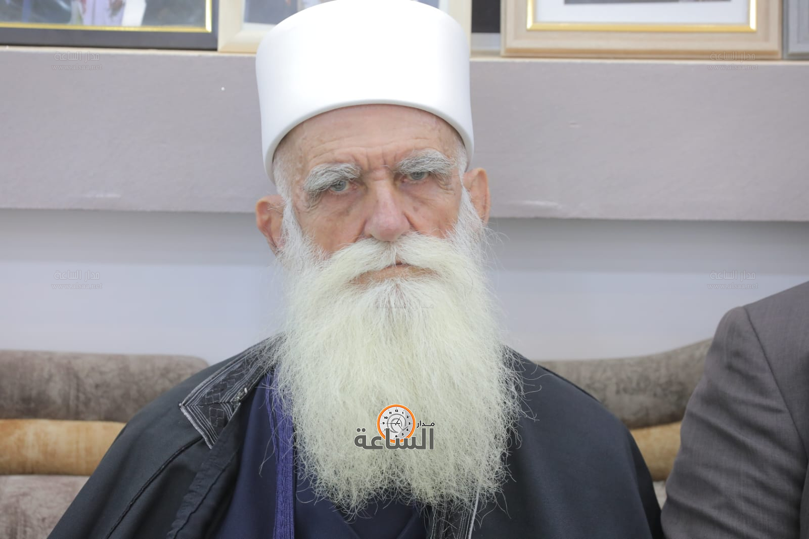 Madar Al-Saa Images 0.10817311068429347