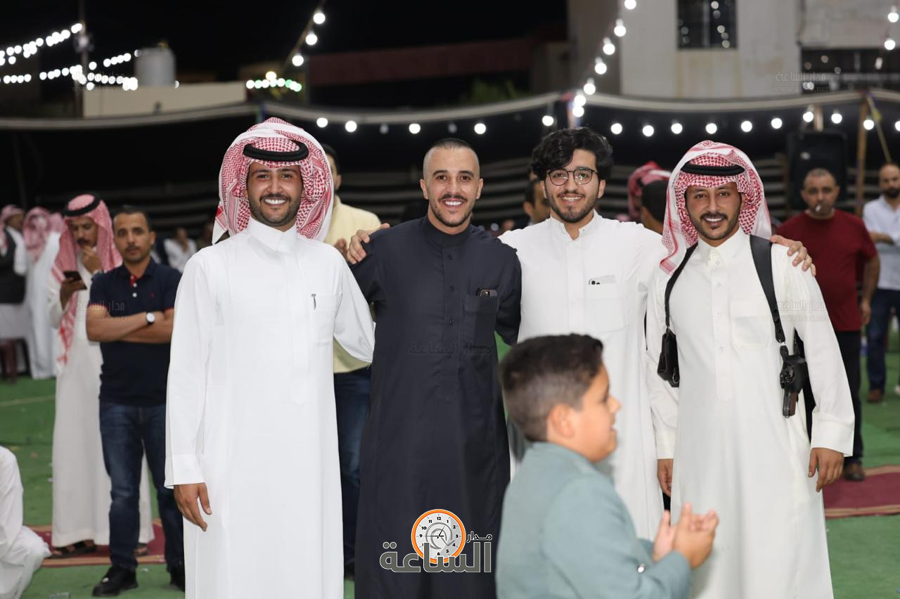 Madar Al-Saa Images 0.36731617392159344