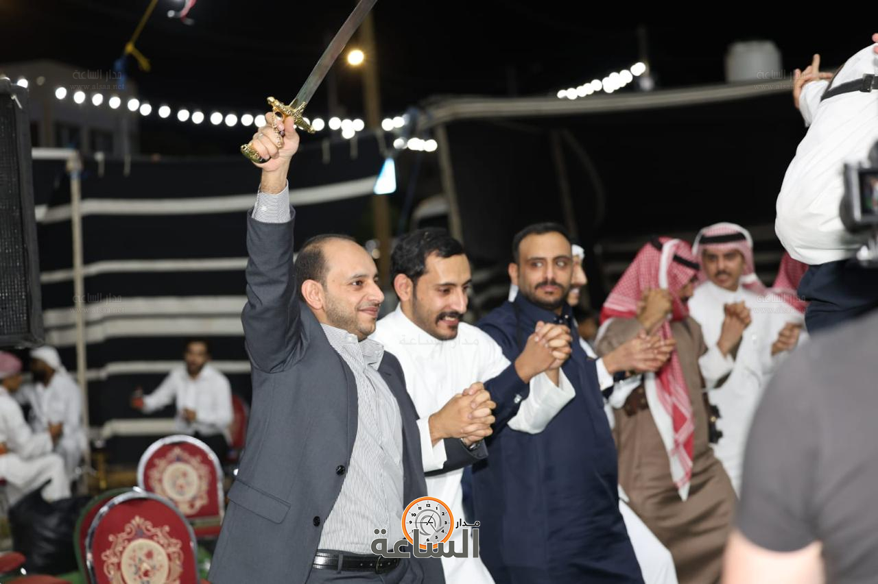 Madar Al-Saa Images 0.519341410236719