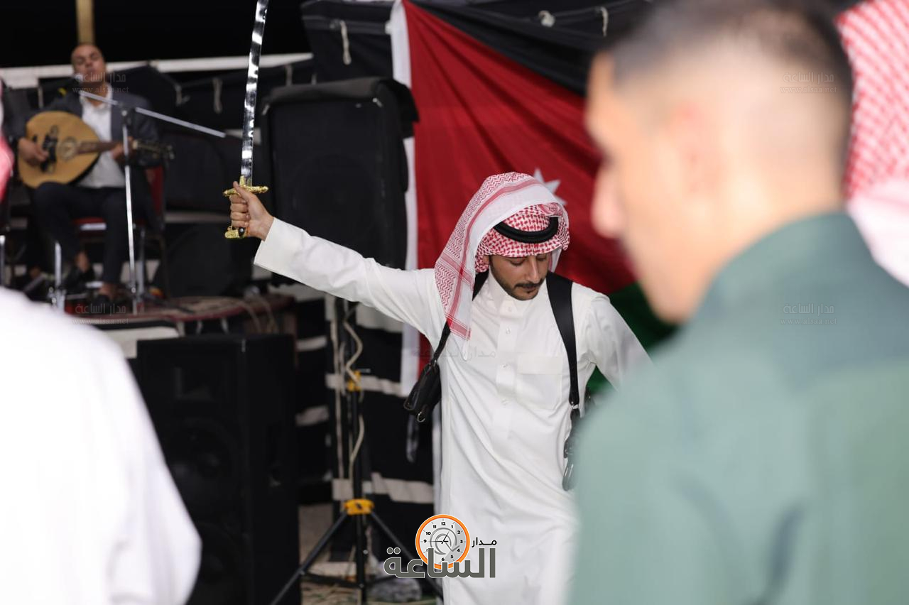 Madar Al-Saa Images 0.6111828692093796