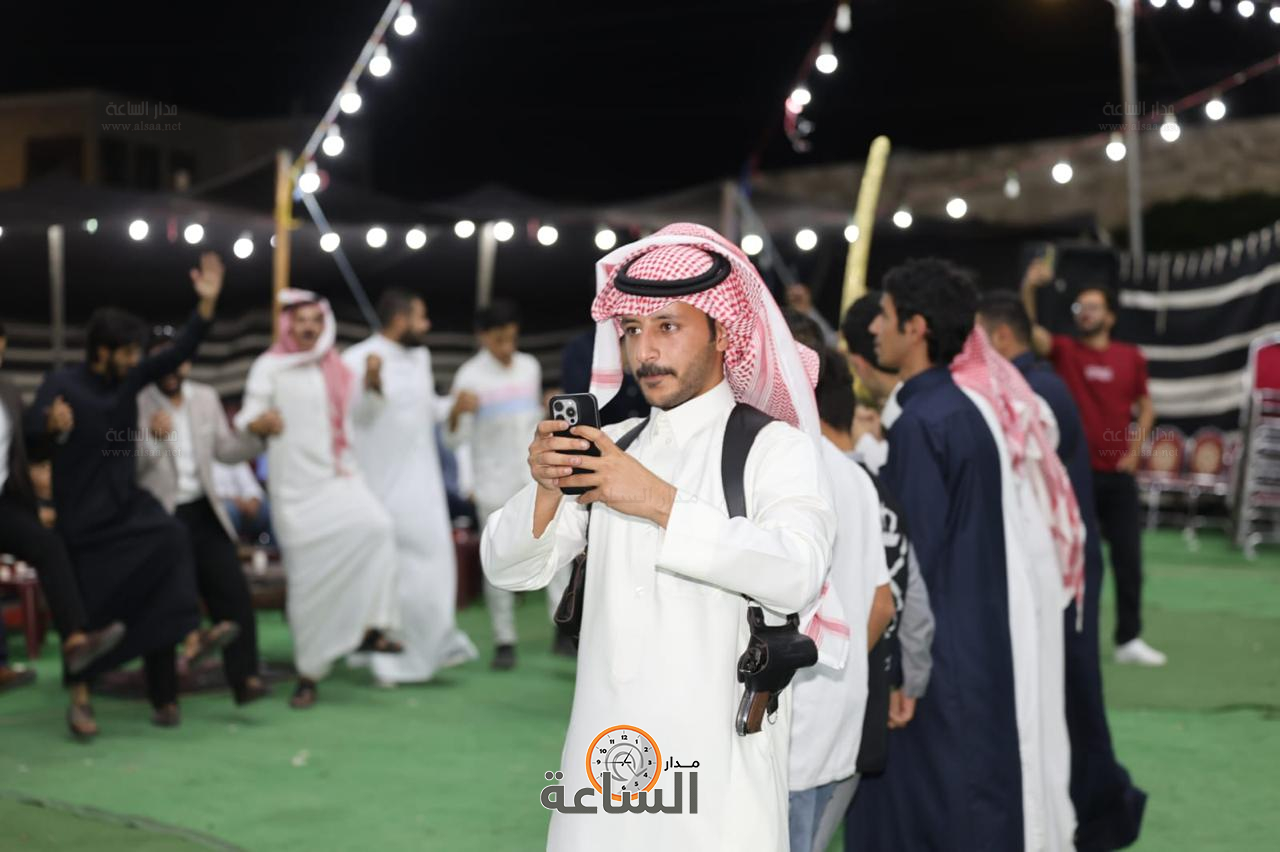 Madar Al-Saa Images 0.9977061542199405