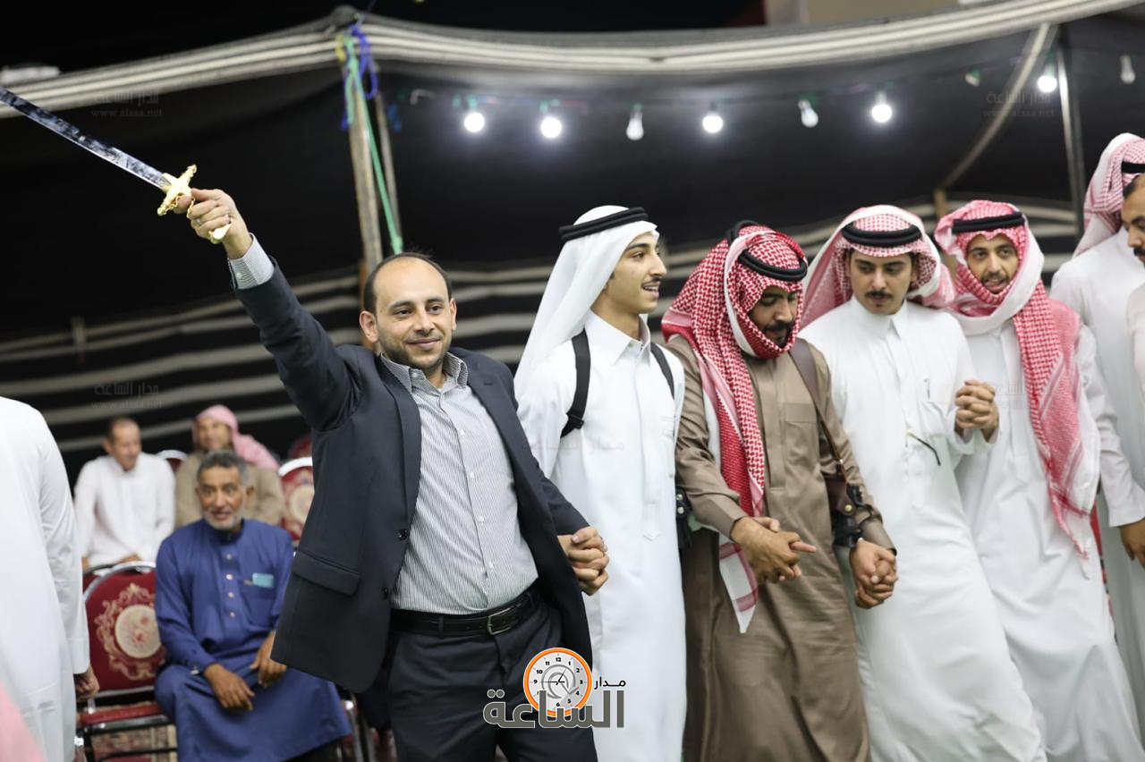 Madar Al-Saa Images 0.8080467042888468