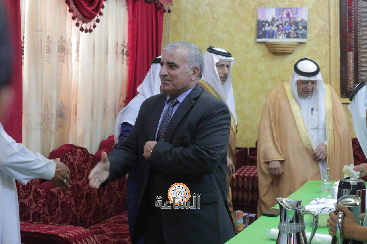 Madar Al-Saa Images 0.34774546789941385