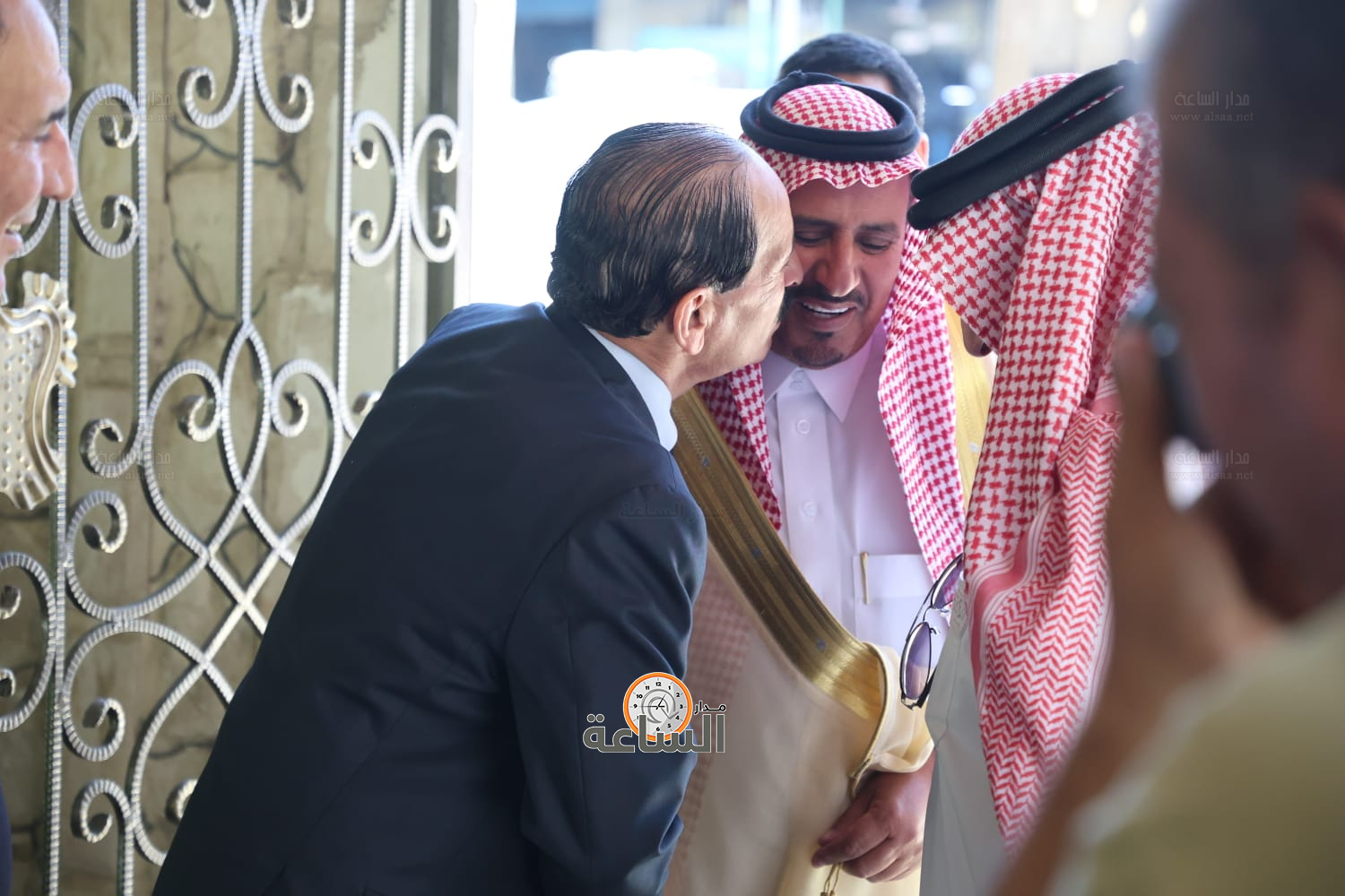 Madar Al-Saa Images 0.7109649375783826