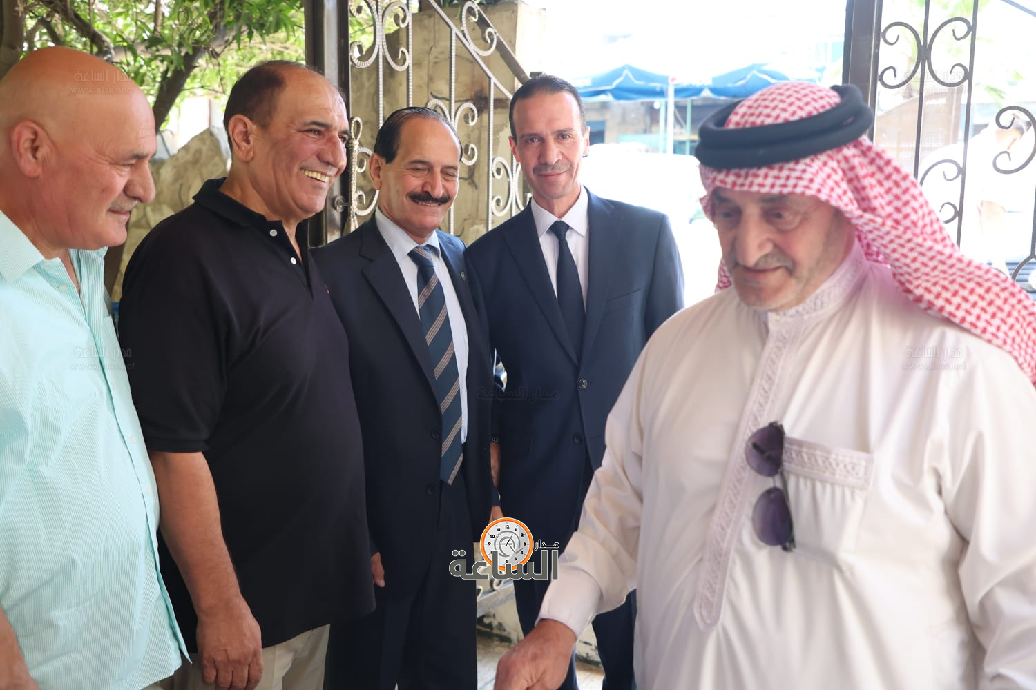 Madar Al-Saa Images 0.18424399349936416