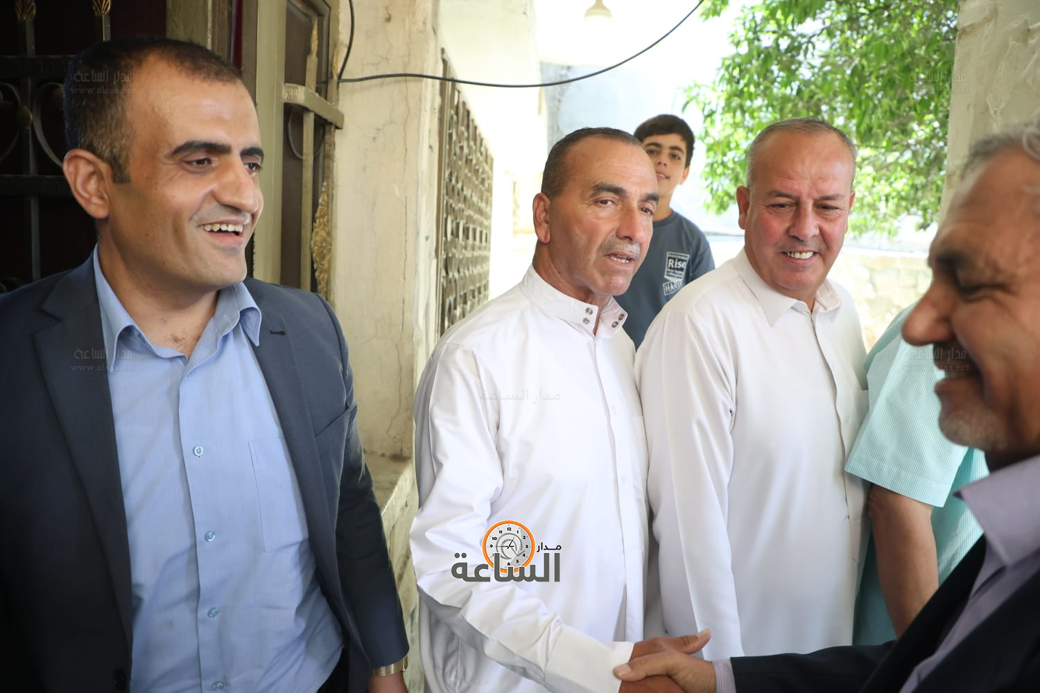 Madar Al-Saa Images 0.08018708952070952