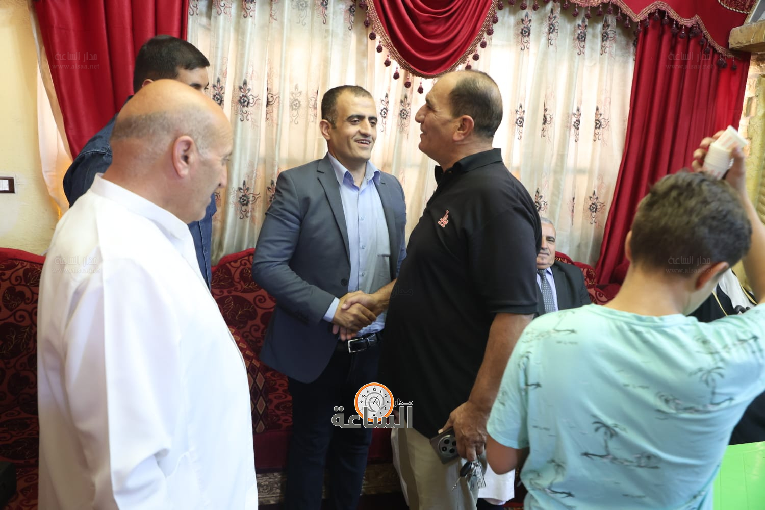 Madar Al-Saa Images 0.4628593971630073