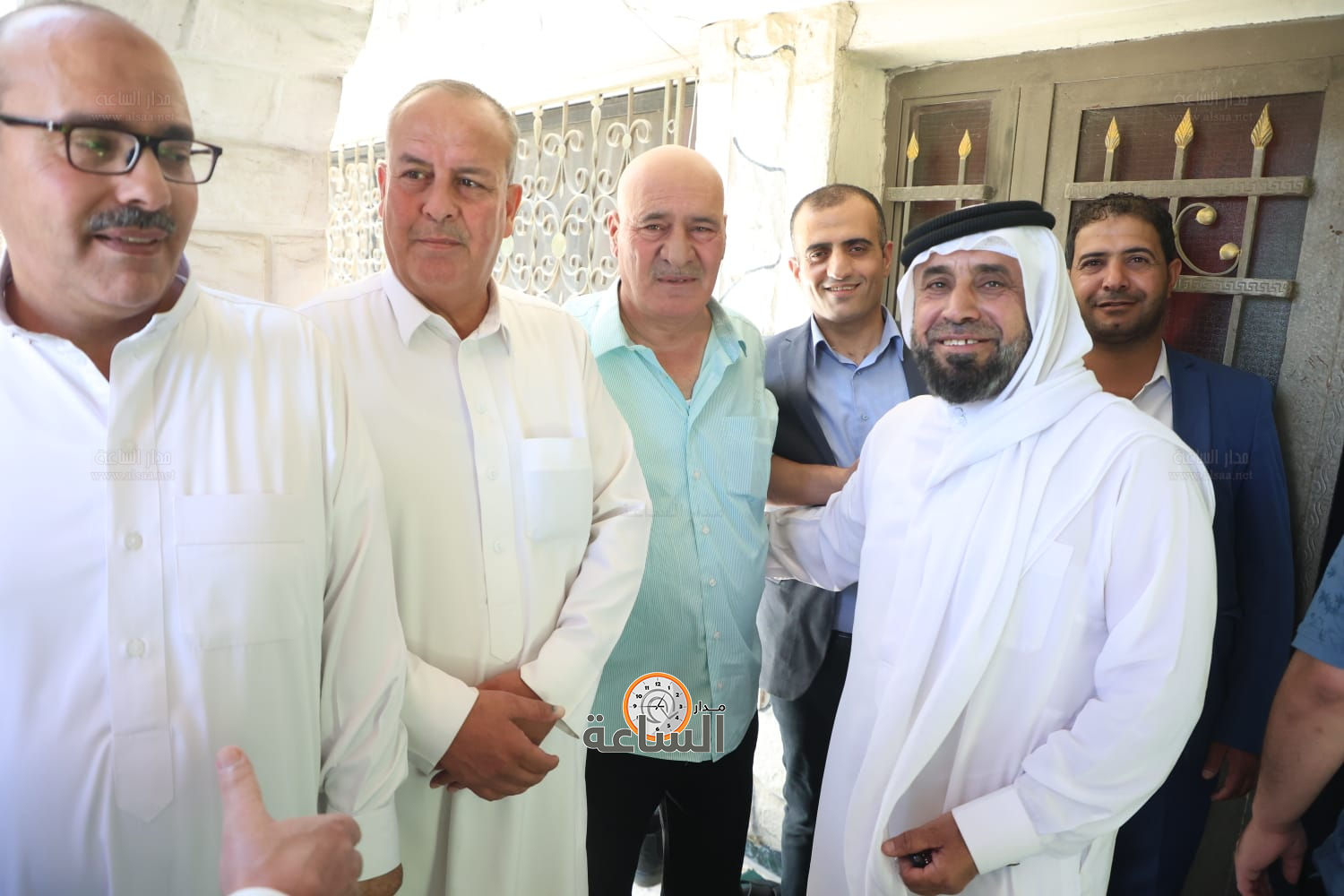 Madar Al-Saa Images 0.9161354726992651