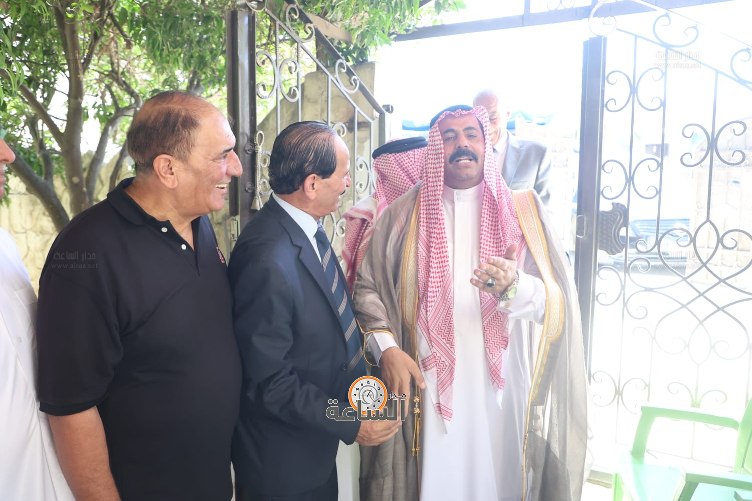 Madar Al-Saa Images 0.9438135786417761