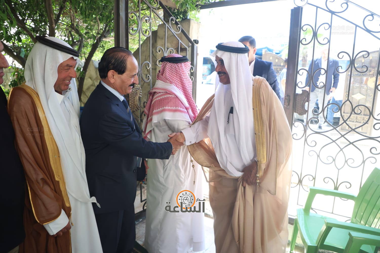 Madar Al-Saa Images 0.6547142989564917