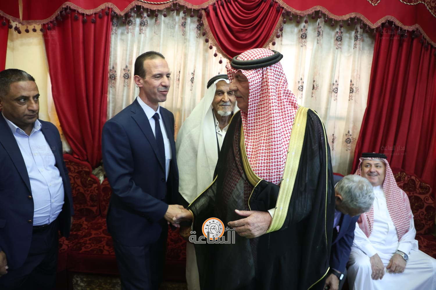 Madar Al-Saa Images 0.9920221549955276