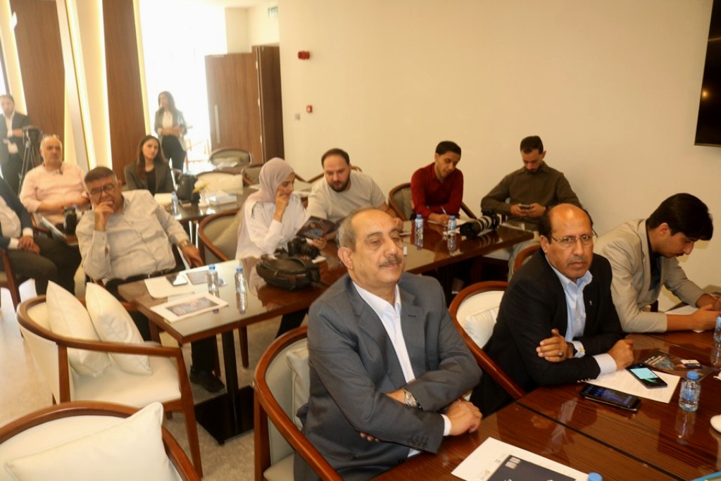 Madar Al-Saa Images 0.5150902342383941