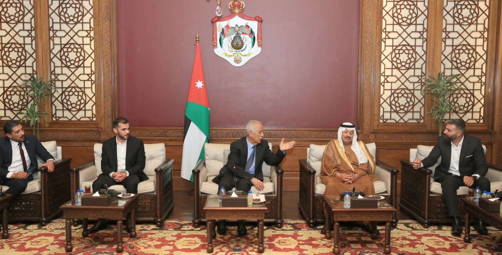 Madar Al-Saa Images 0.23768900548184912