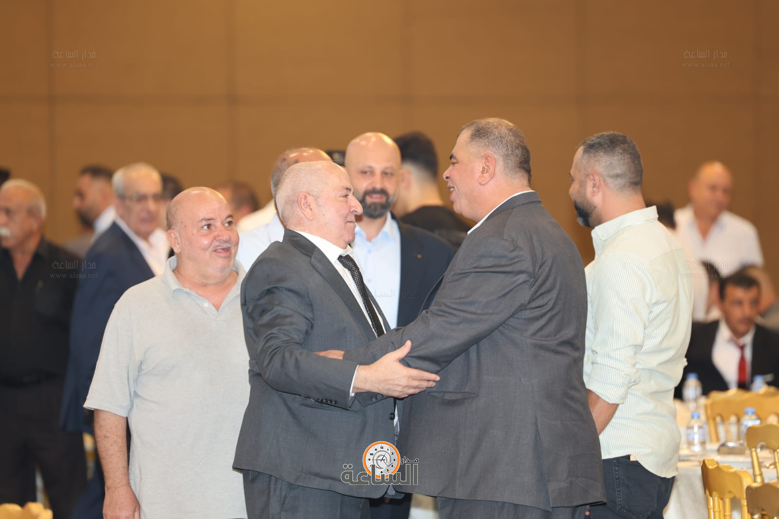 Madar Al-Saa Images 0.6599823171793814