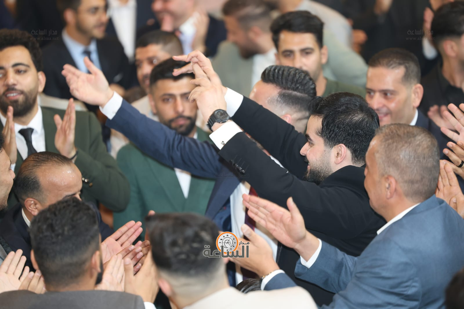 Madar Al-Saa Images 0.8922462422897576