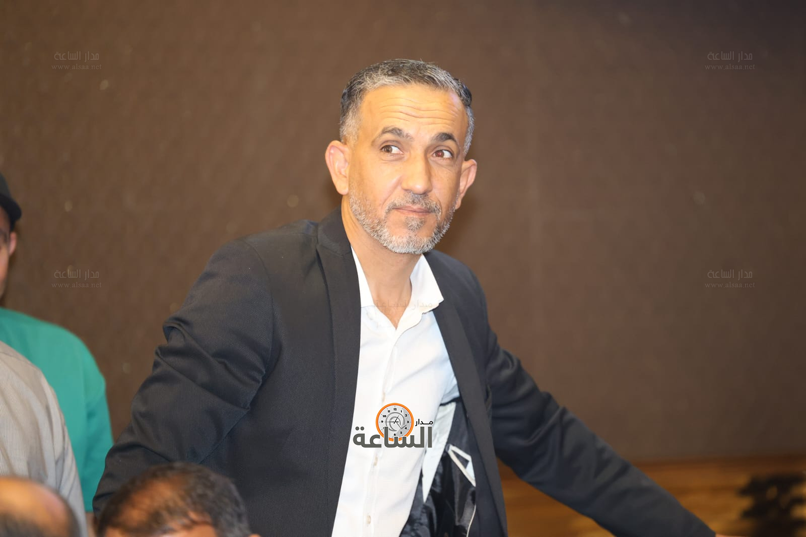 Madar Al-Saa Images 0.08808534012463376