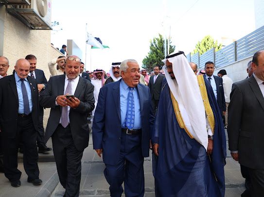 Madar Al-Saa Images 0.561192634498675