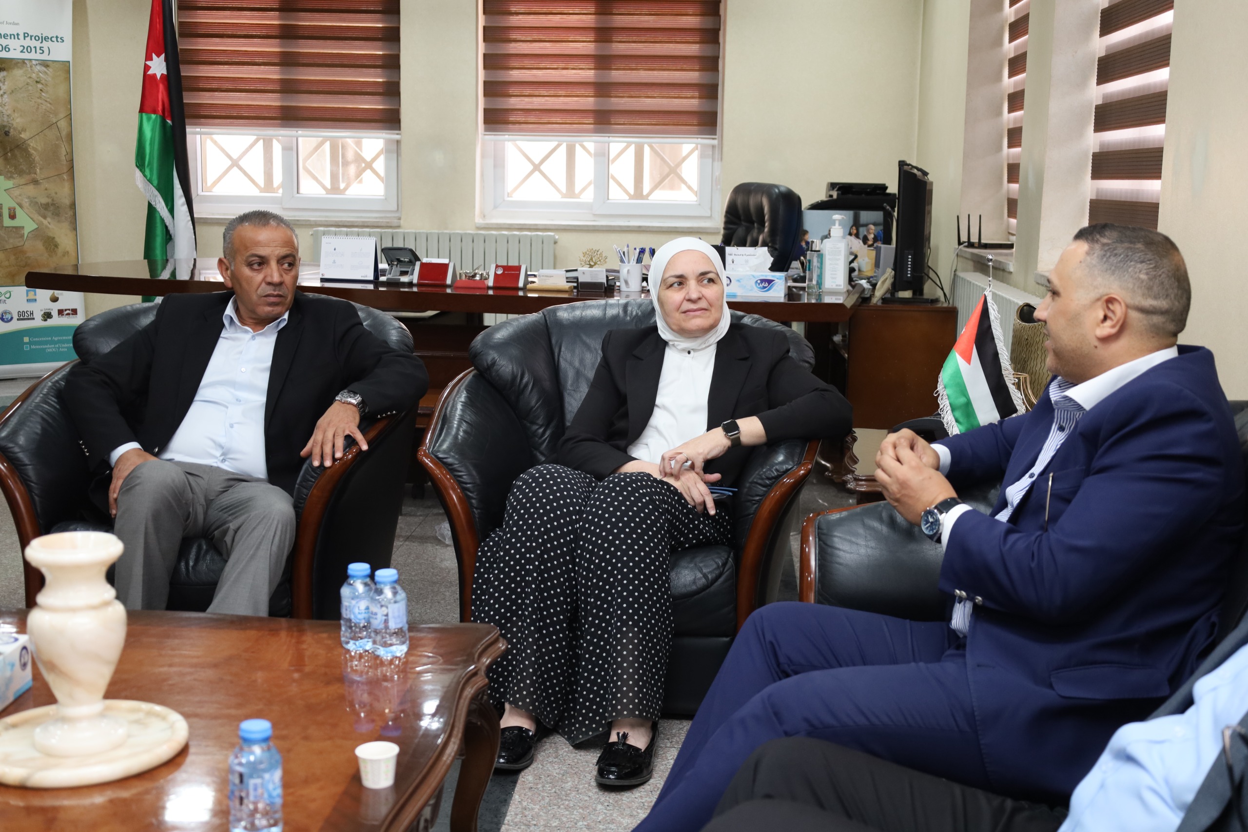 Madar Al-Saa Images 0.12437594896233273