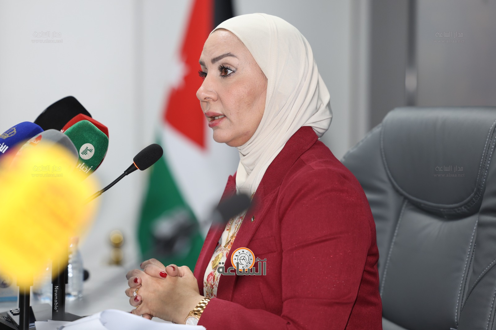 Madar Al-Saa Images 0.7400300442428124