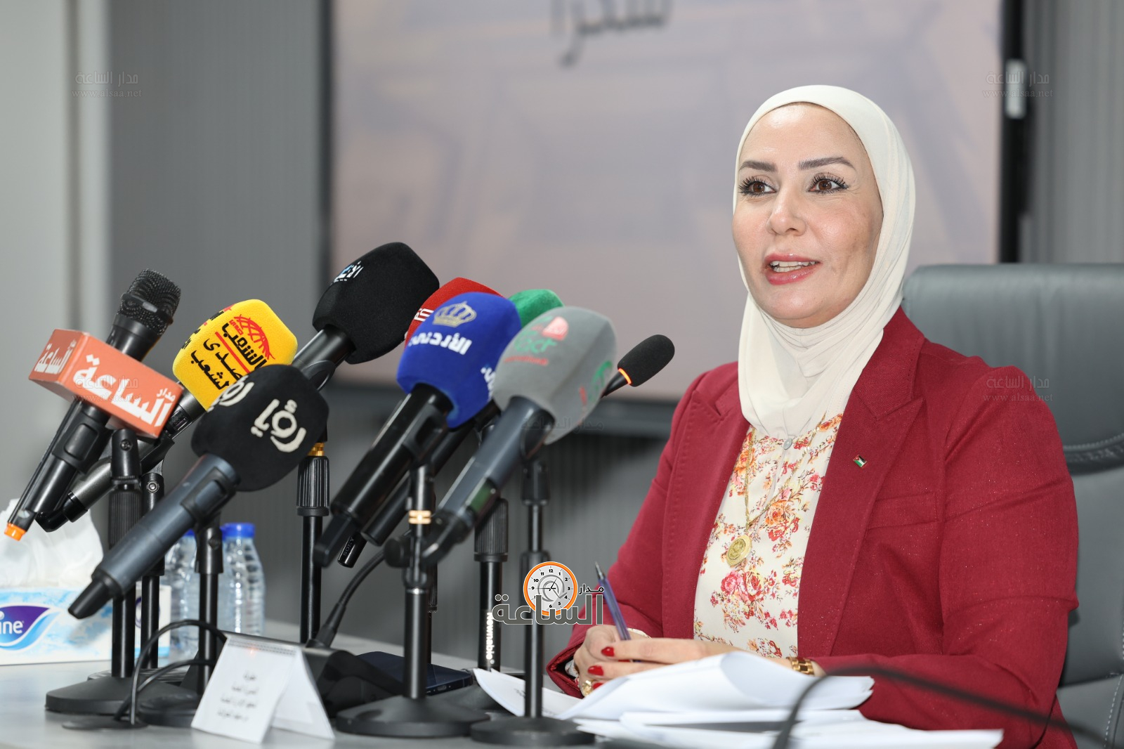 Madar Al-Saa Images 0.2579062617303536