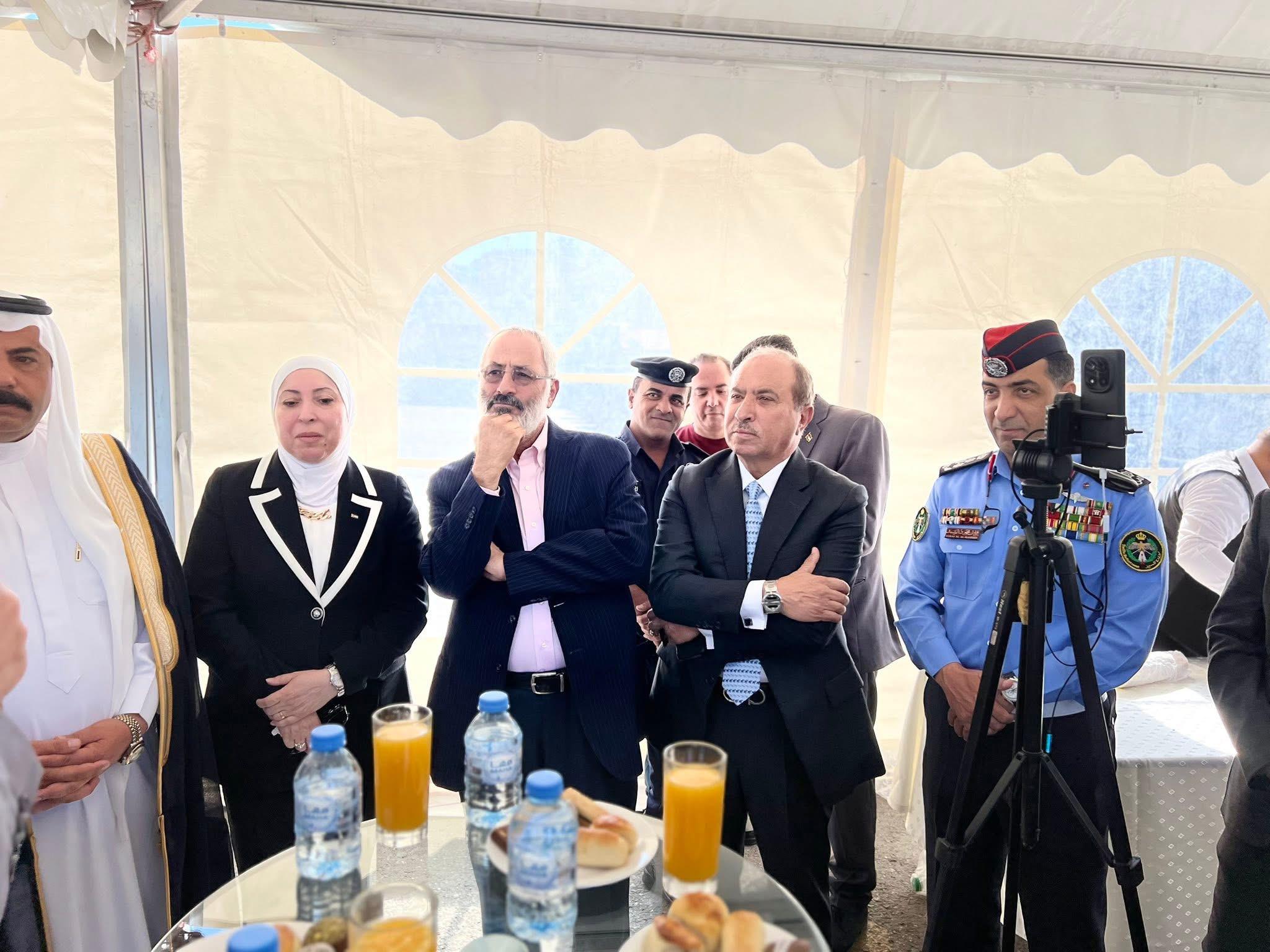 Madar Al-Saa Images 0.5104327389723733