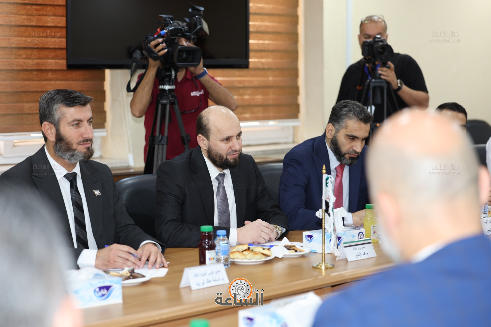 Madar Al-Saa Images 0.7580995351937312