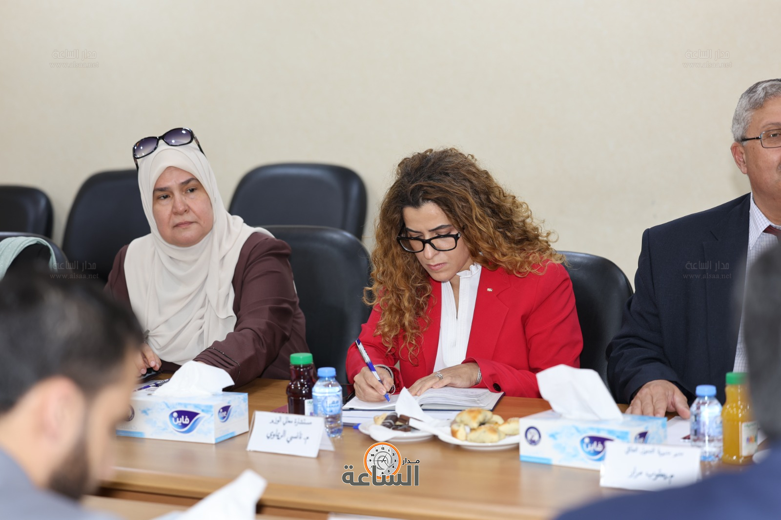 Madar Al-Saa Images 0.8650591687338185