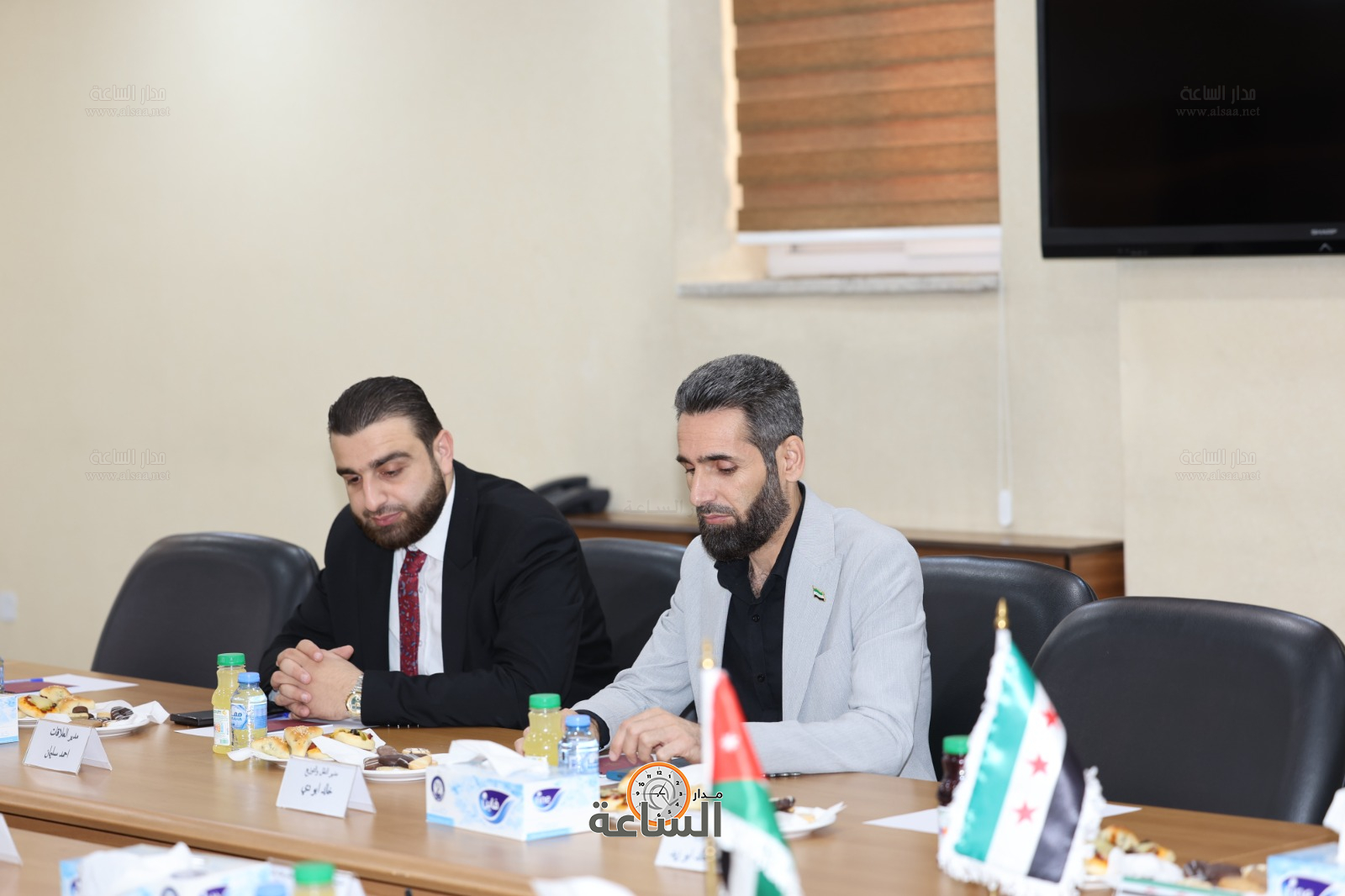 Madar Al-Saa Images 0.8326059057094686