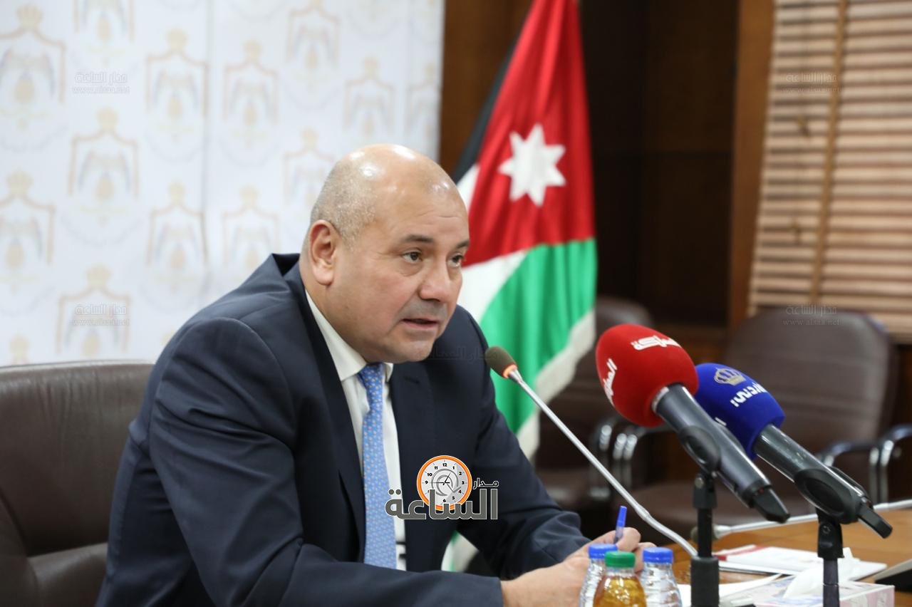 Madar Al-Saa Images 0.012374080570898394