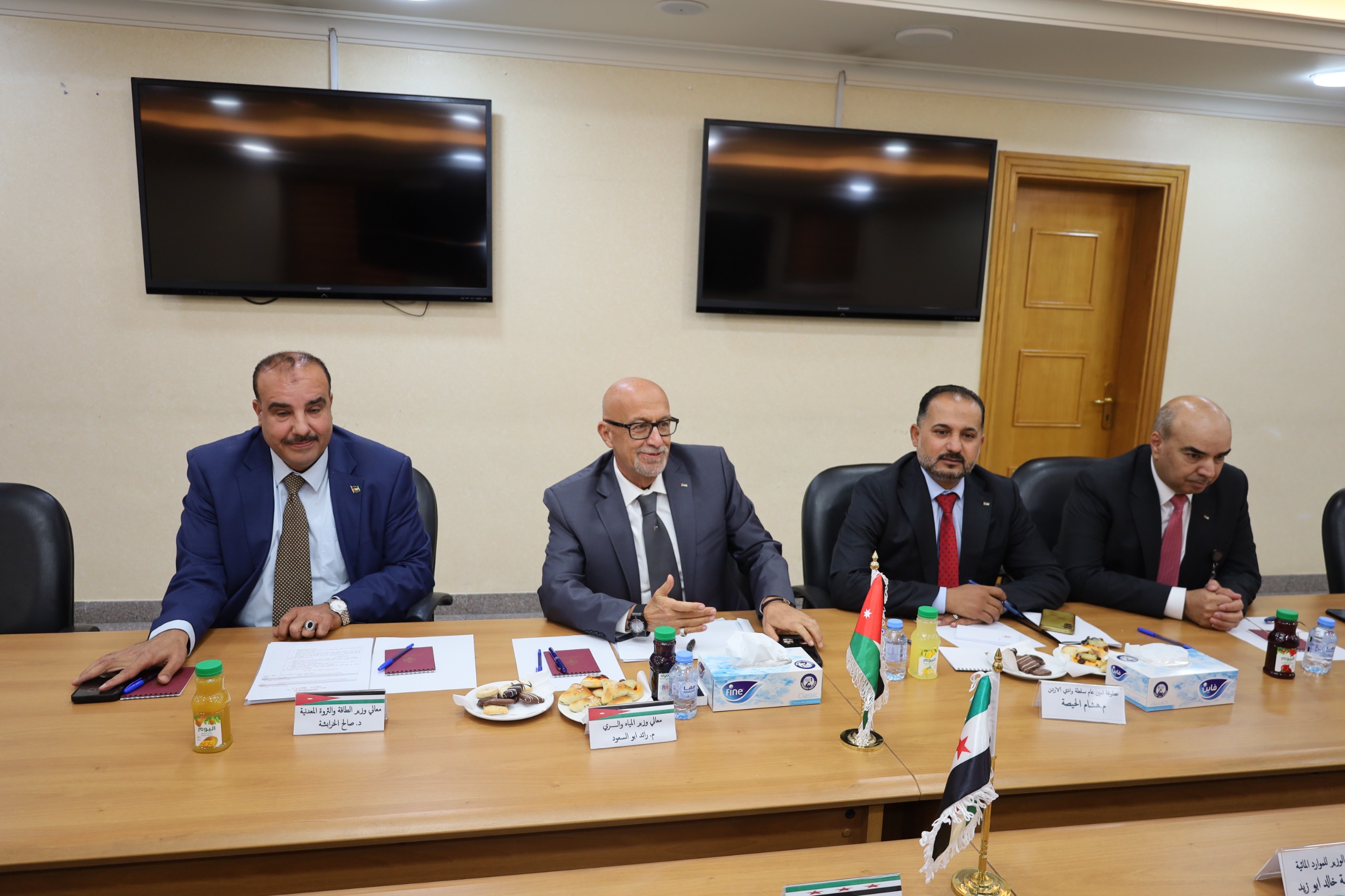 Madar Al-Saa Images 0.02526046217093747