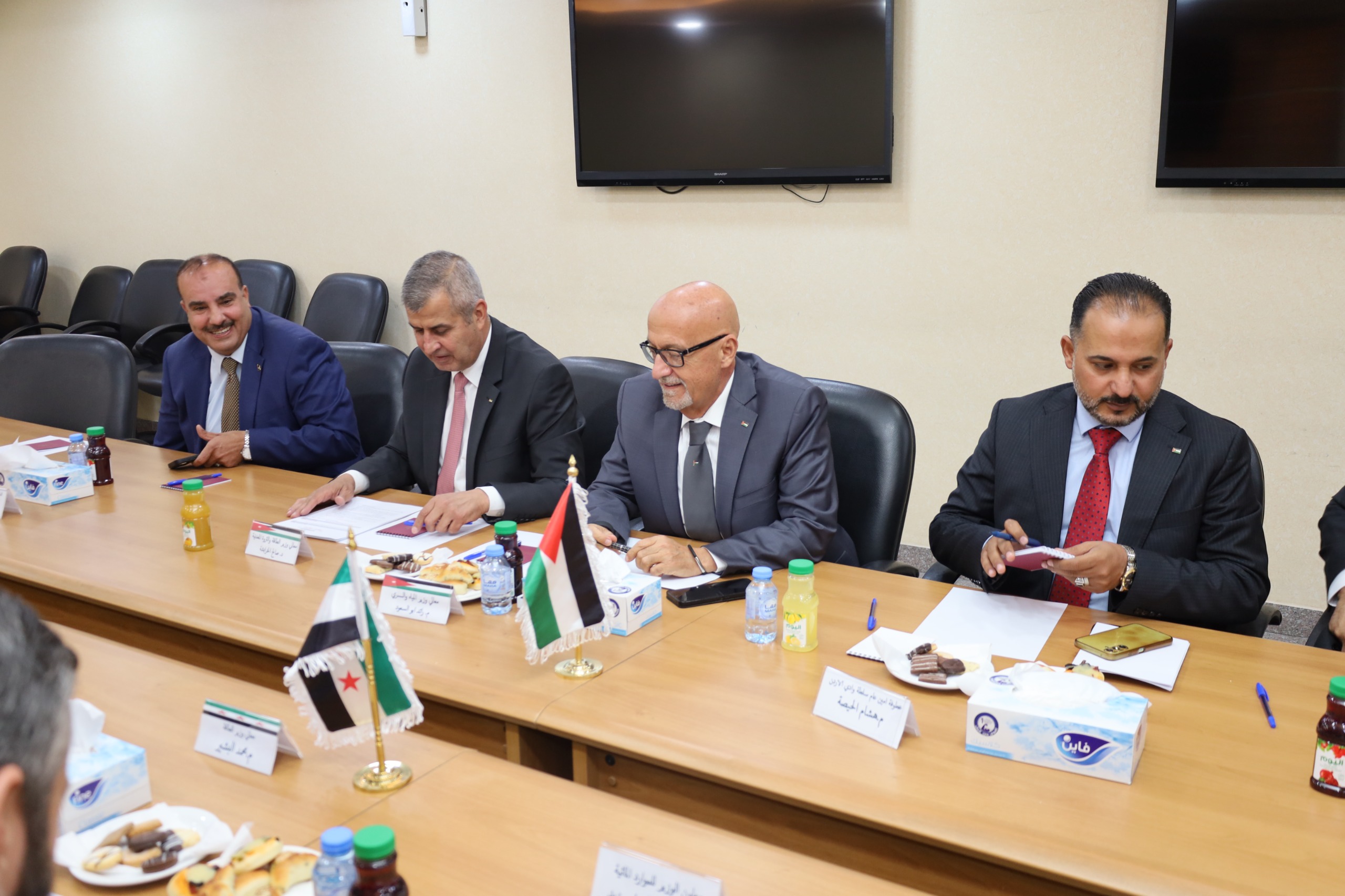 Madar Al-Saa Images 0.06340514861234003