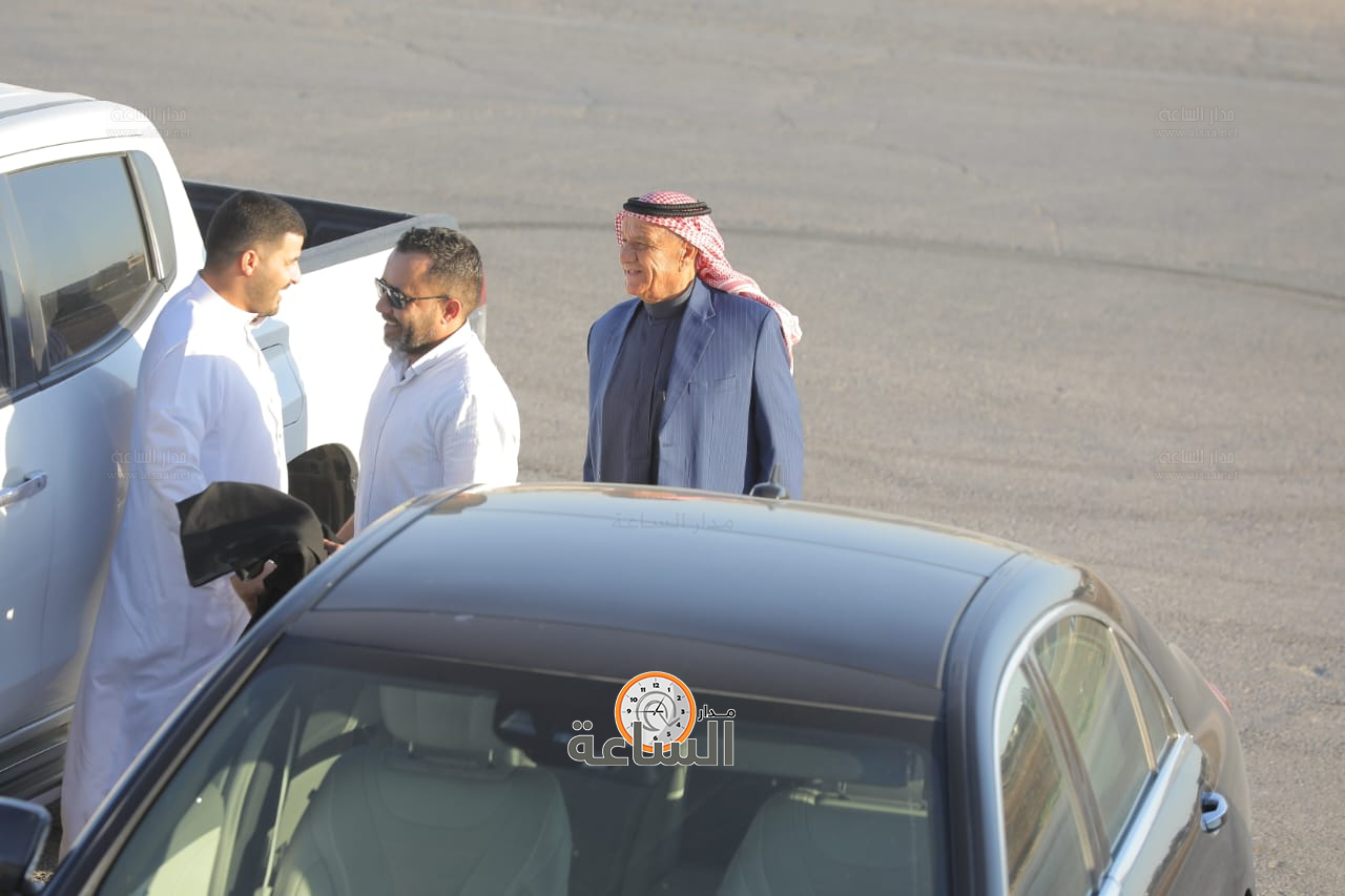 Madar Al-Saa Images 0.9733067364009722