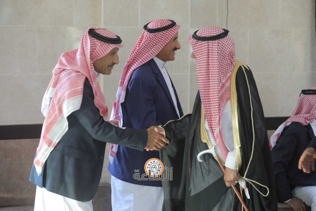 Madar Al-Saa Images 0.6771256547707919