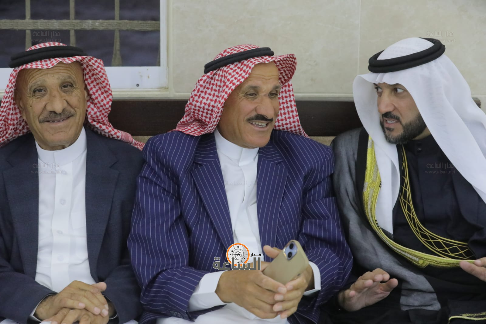 Madar Al-Saa Images 0.32747608884033774