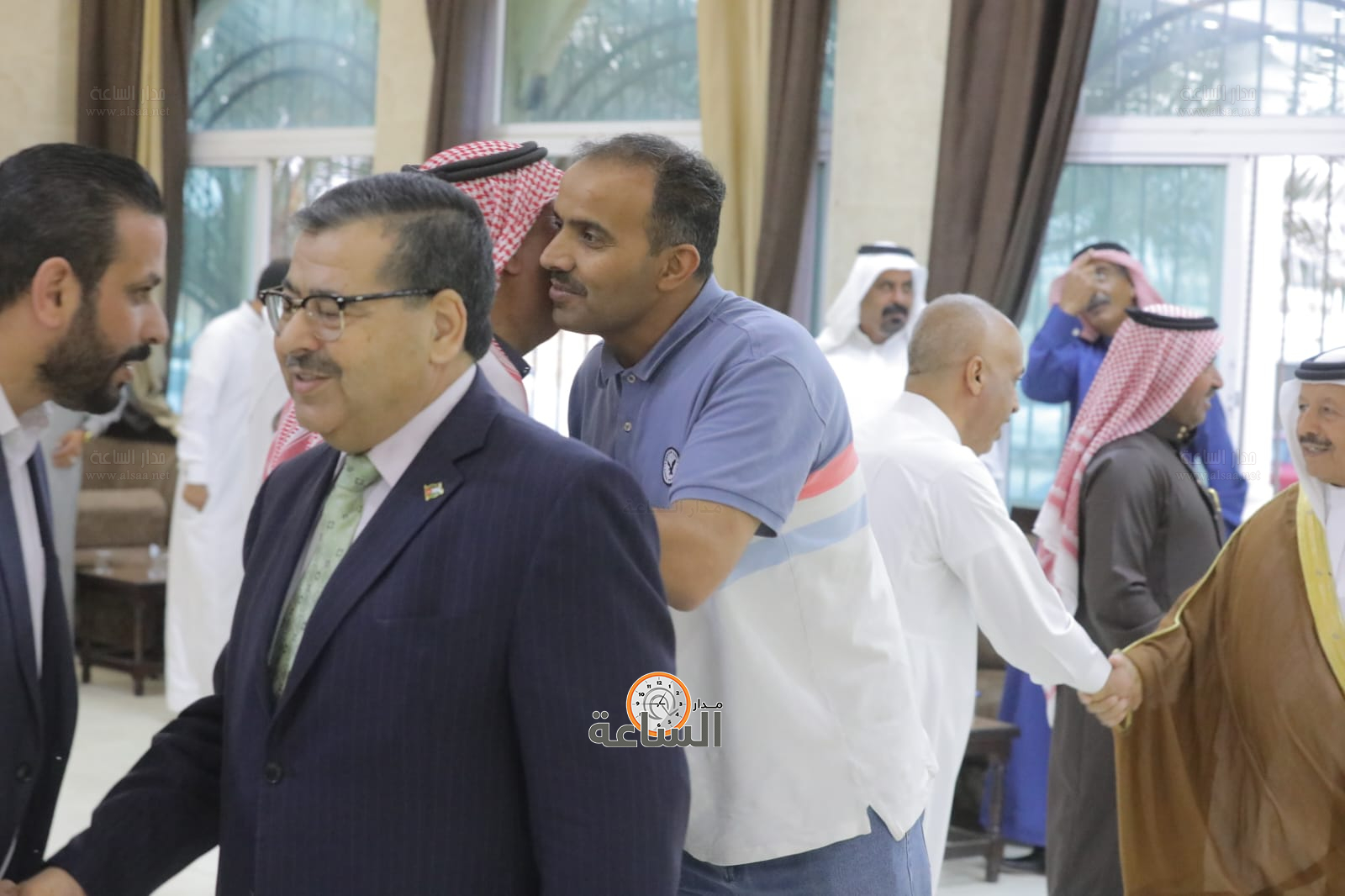 Madar Al-Saa Images 0.4176157645279609