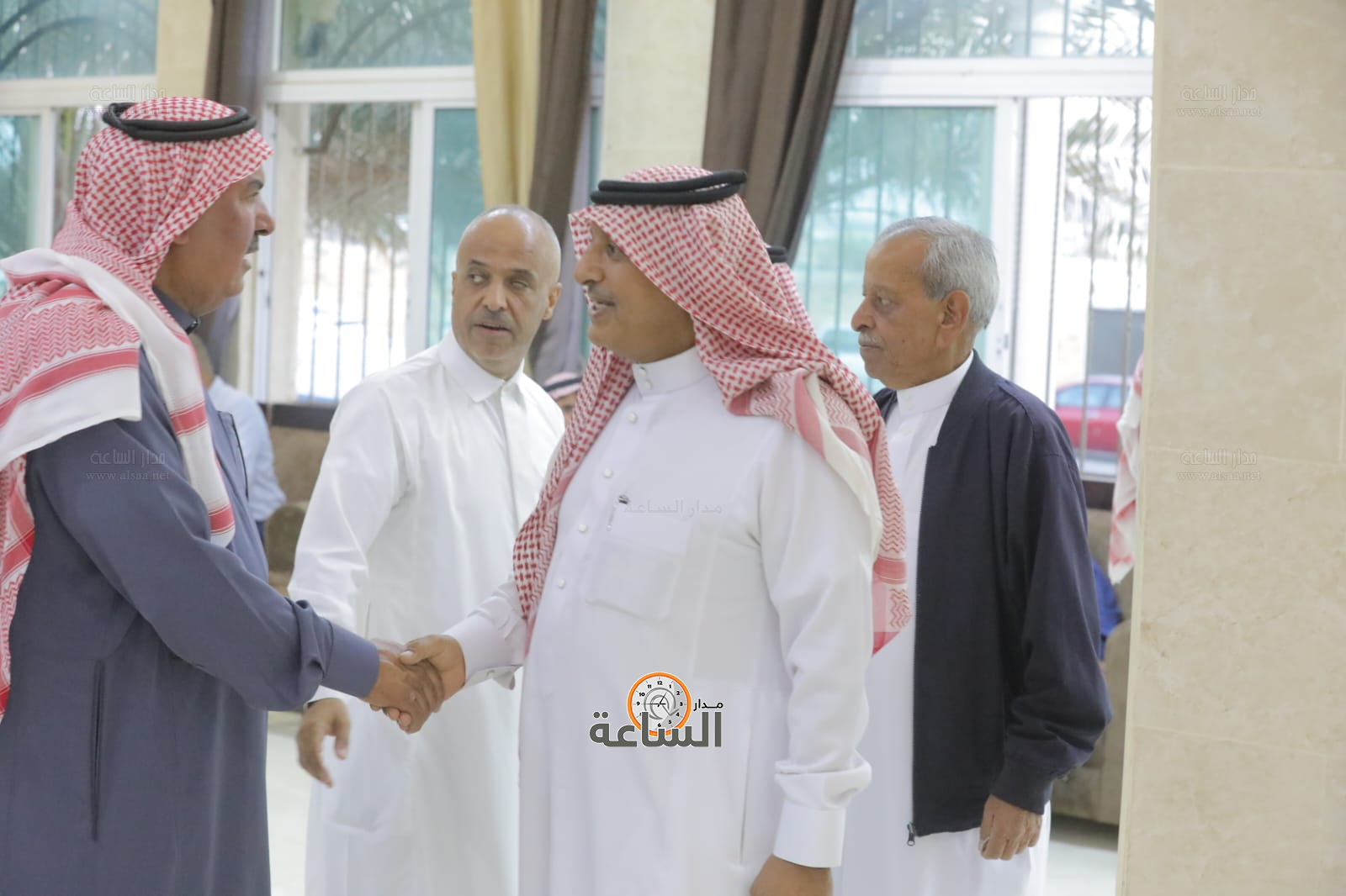 Madar Al-Saa Images 0.8168978304227439