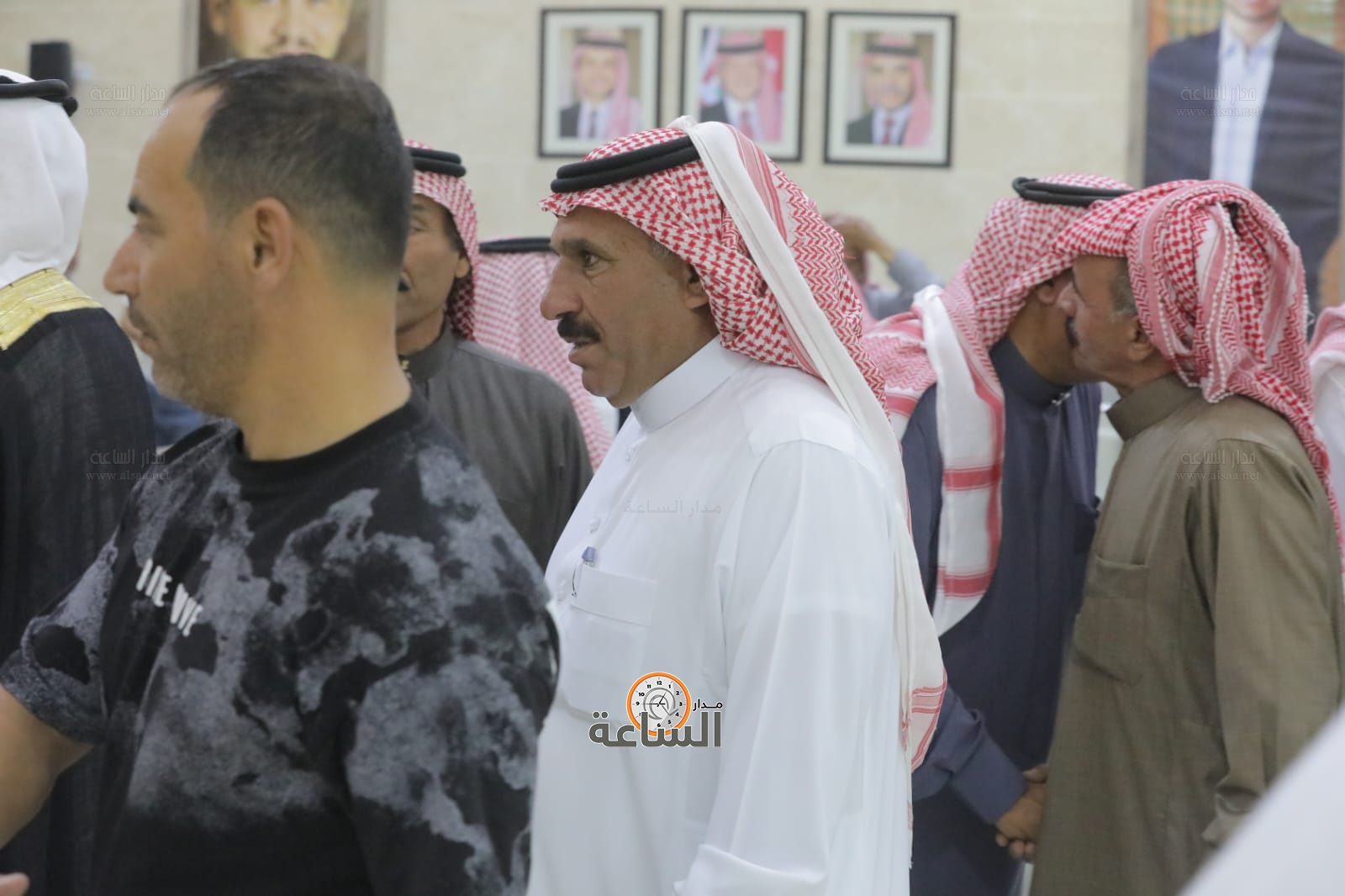 Madar Al-Saa Images 0.1744328952954869