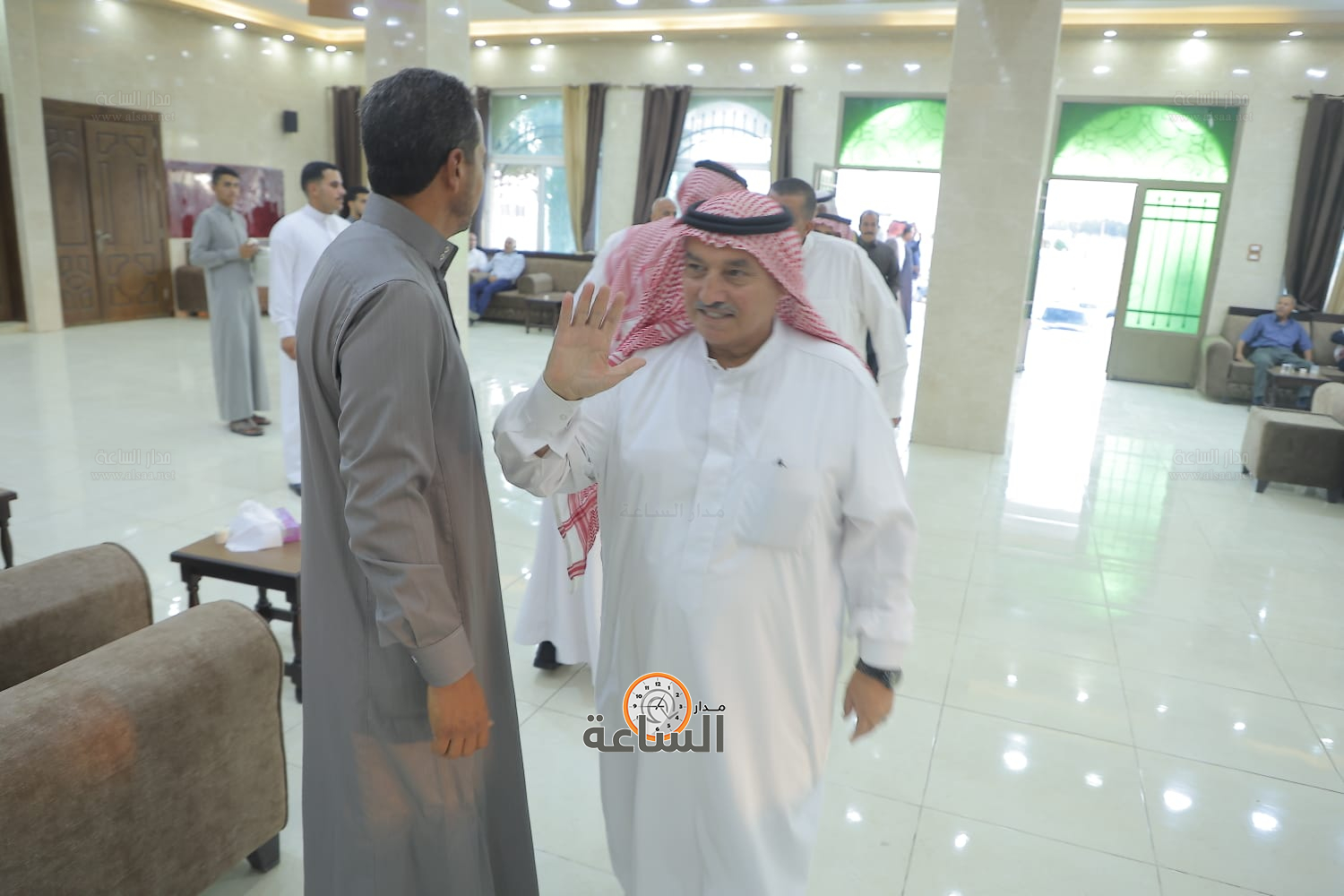 Madar Al-Saa Images 0.6518117568387827