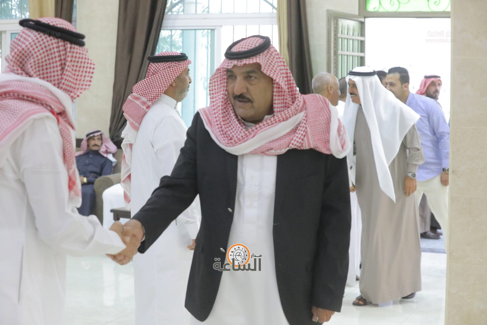 Madar Al-Saa Images 0.8206566942343245