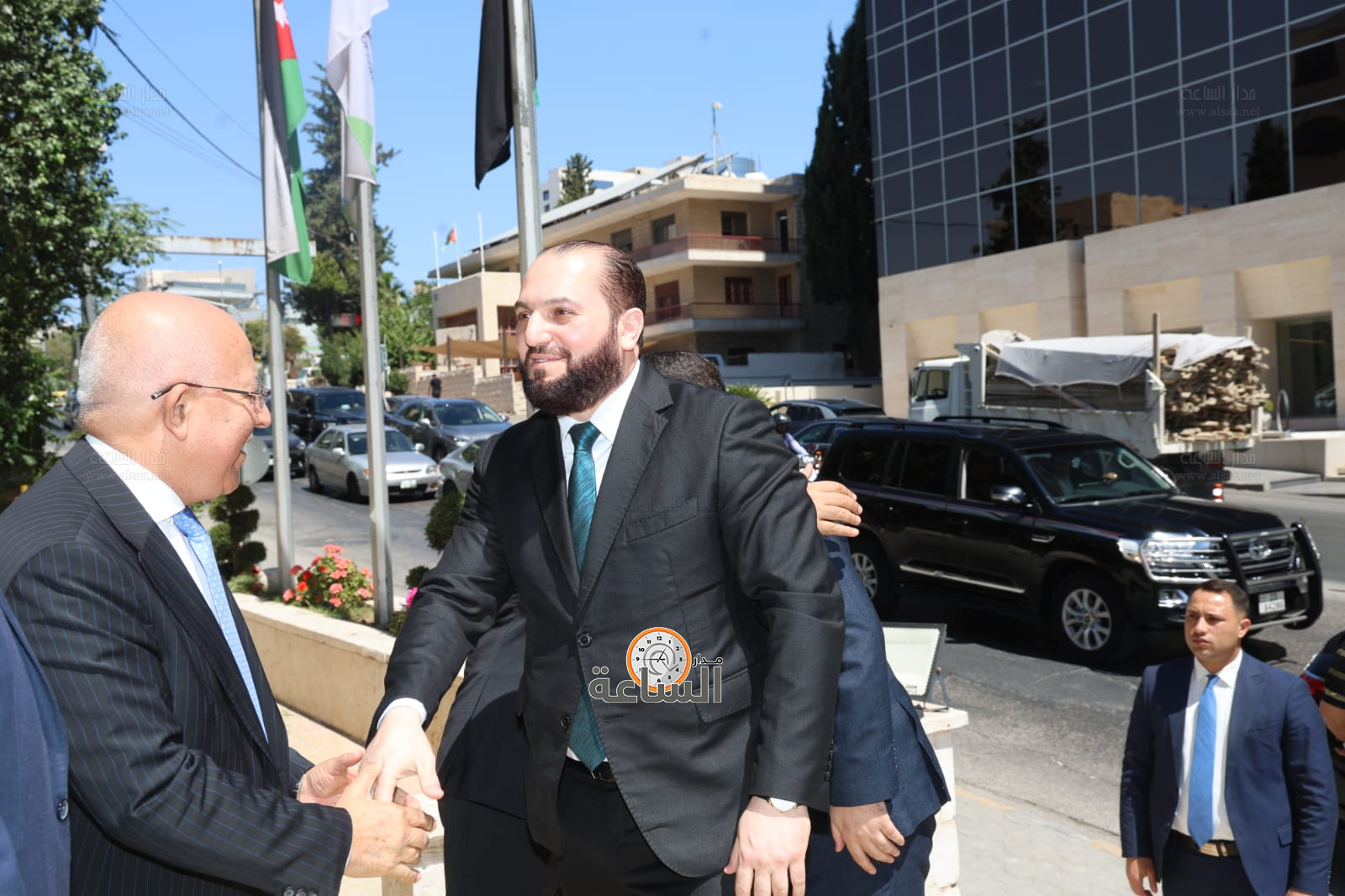 Madar Al-Saa Images 0.1123702473380348