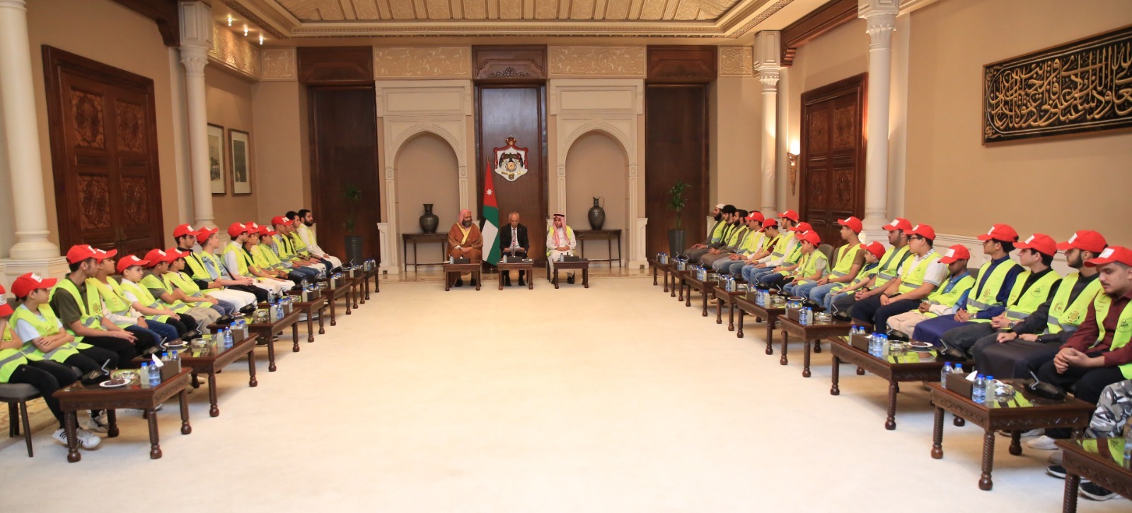 Madar Al-Saa Images 0.6509676566667487