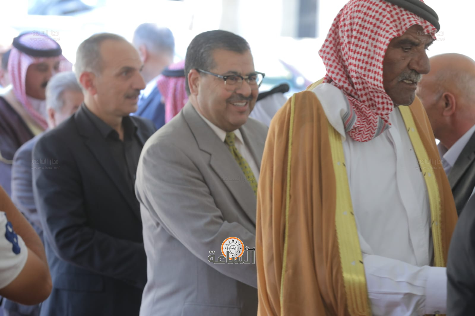 Madar Al-Saa Images 0.8788602312395689