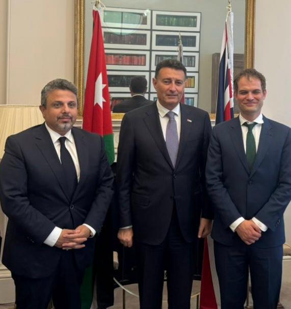 Madar Al-Saa Images 0.849680847081934