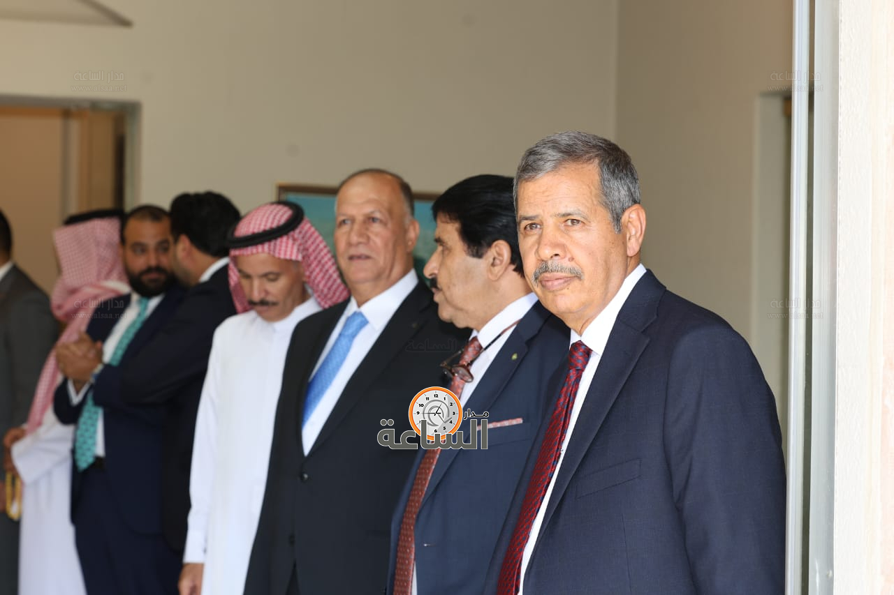 Madar Al-Saa Images 0.7059518354597022