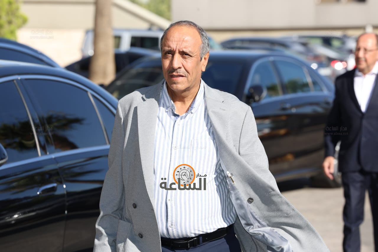 Madar Al-Saa Images 0.03895721729216928