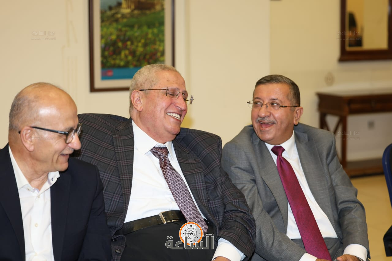 Madar Al-Saa Images 0.207235827625054