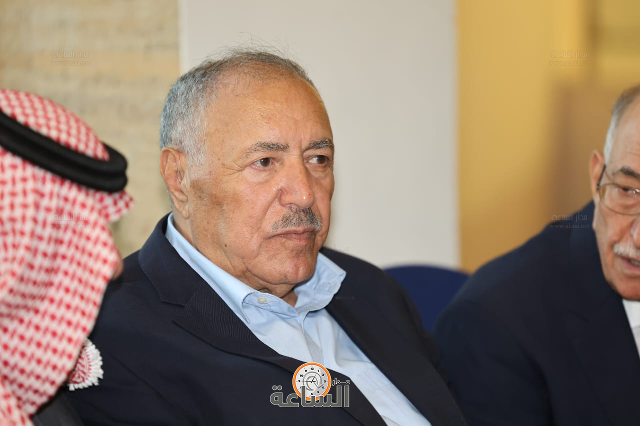 Madar Al-Saa Images 0.63573618225226